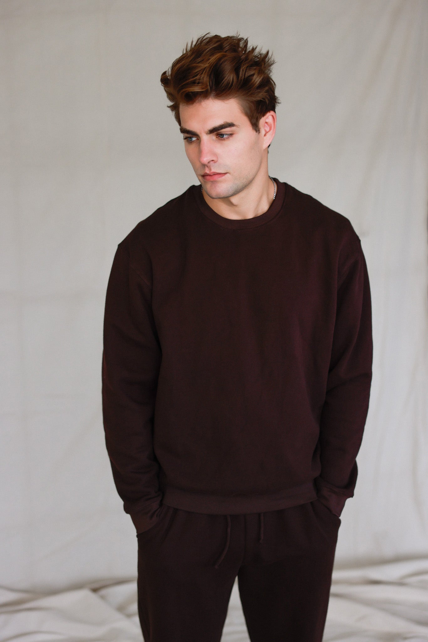 Ultralux John Crewneck in Chocolate – Skatie