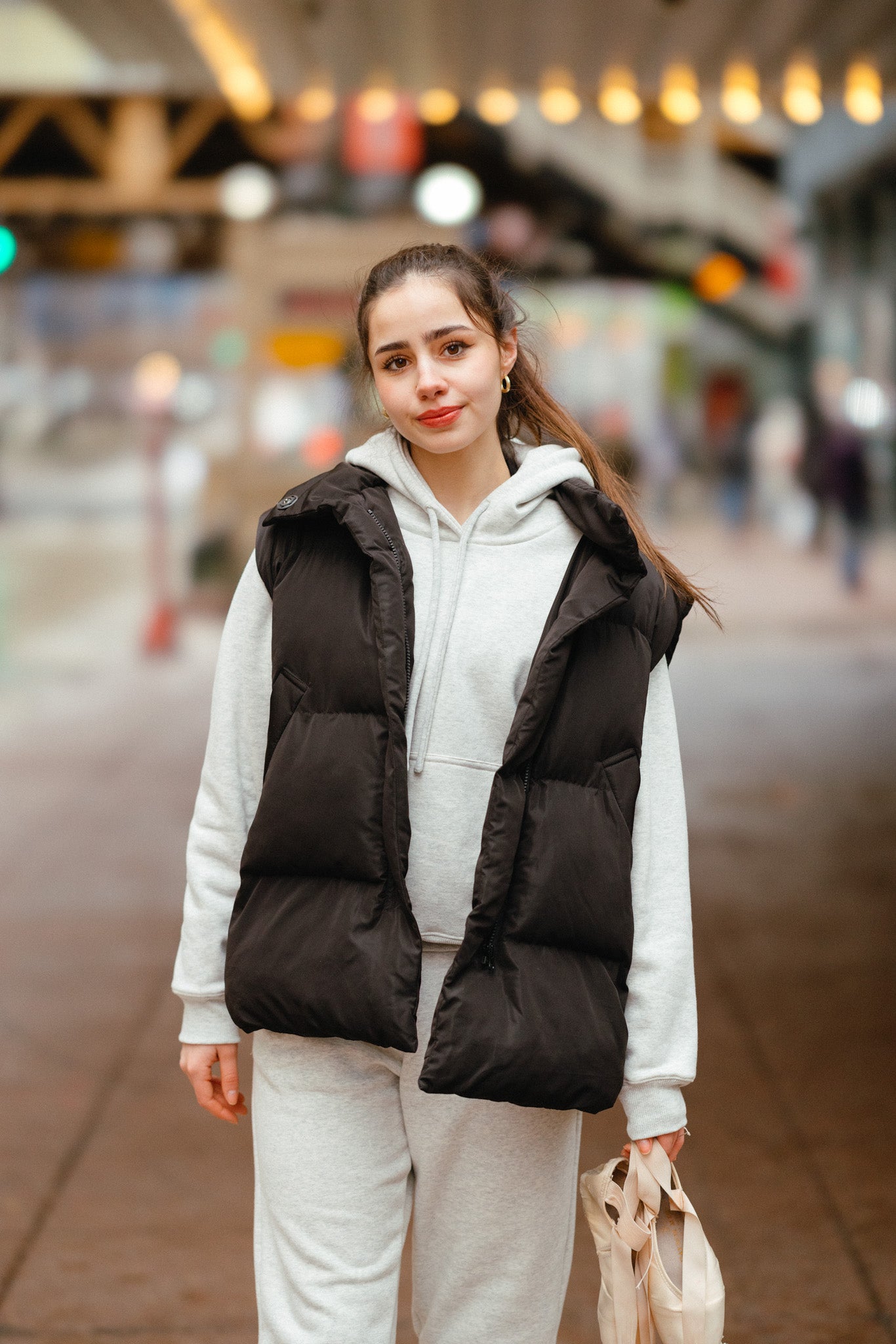 Oversized Puffer Vest - Black