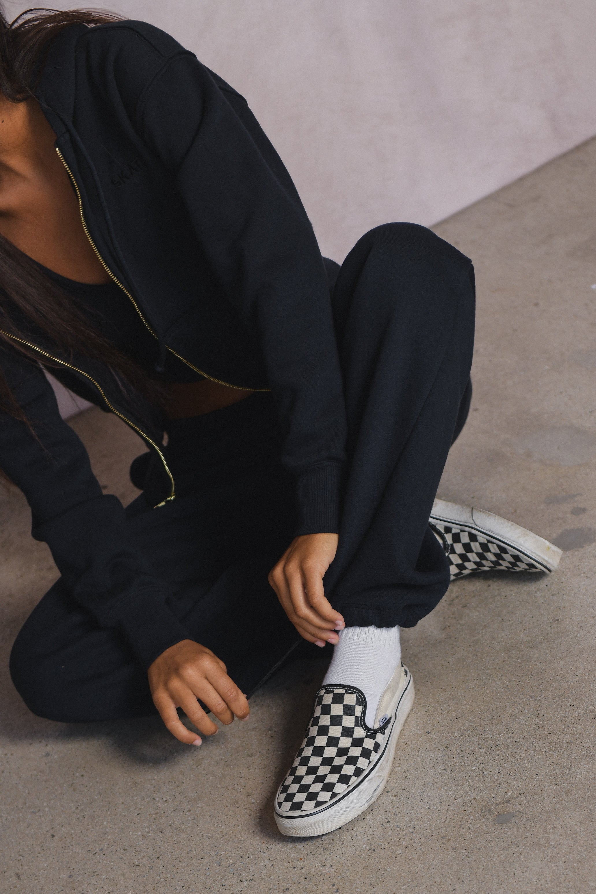Ultralux Danny Sweatpants in Black – SKATIE