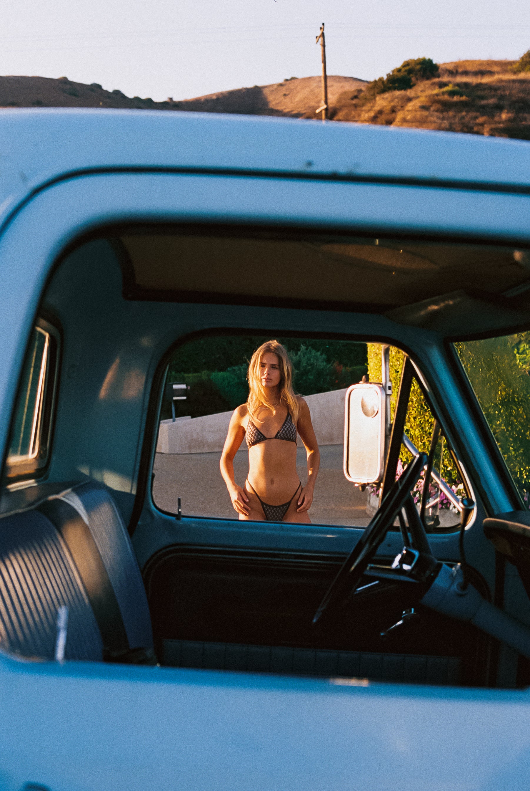 Betty Top - Surfrider