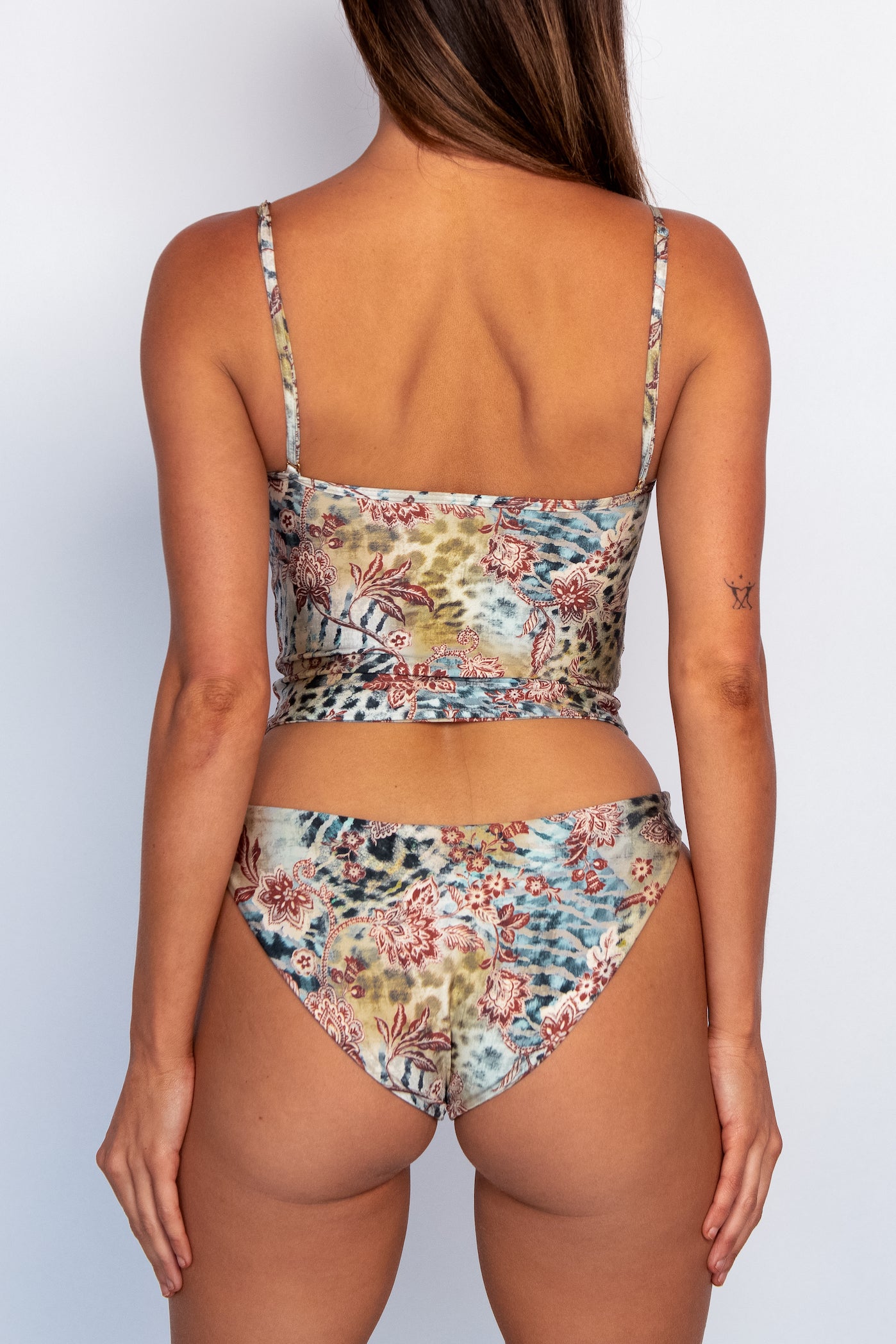 Madelyn Top - Garda Glossy