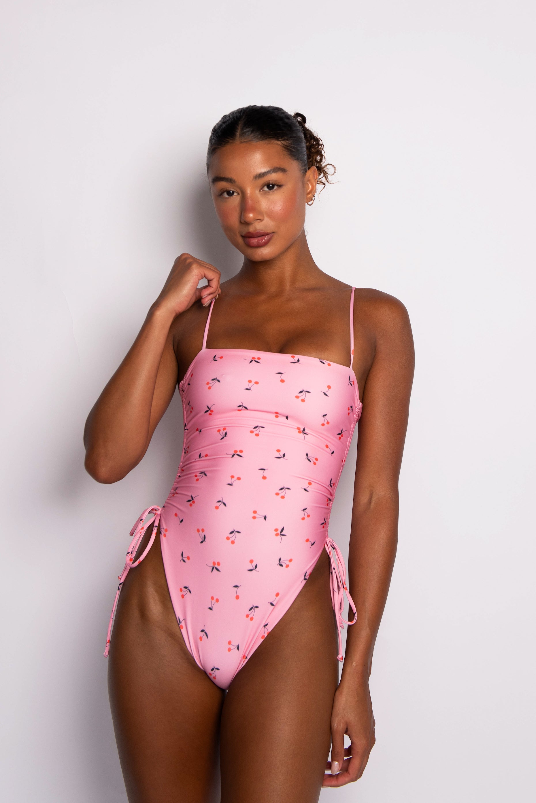Raye One Piece in Cherry Pie – SKATIE