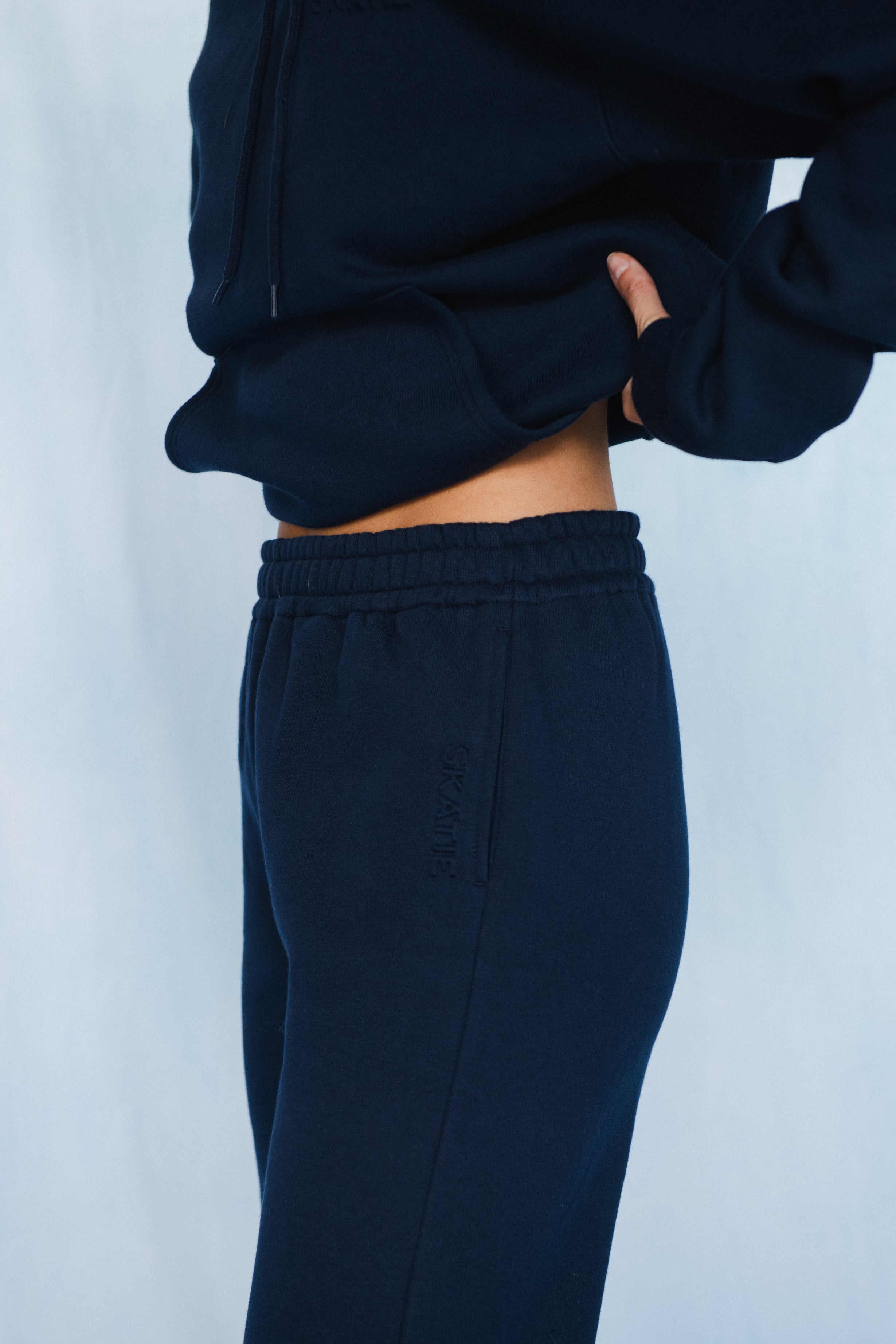 ＊新品タグ付き＊【UJOH】One Sholder SKT（Dark Navy) Ultralux Danny Sweatpants in Twilight – SKATIE