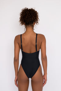 Nikki One Piece - Black