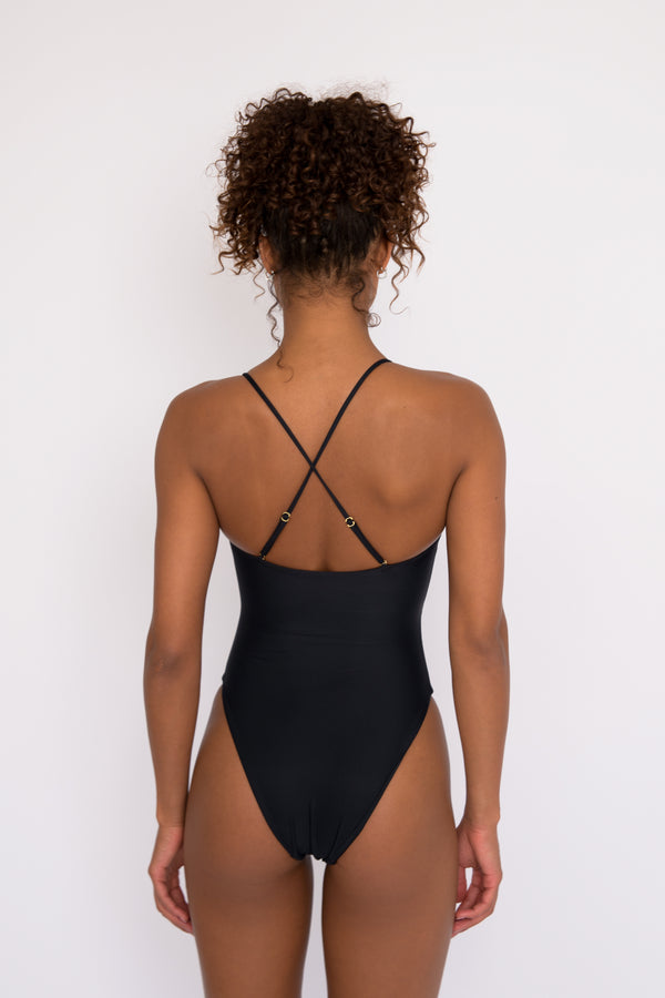 Madison One Piece - Black