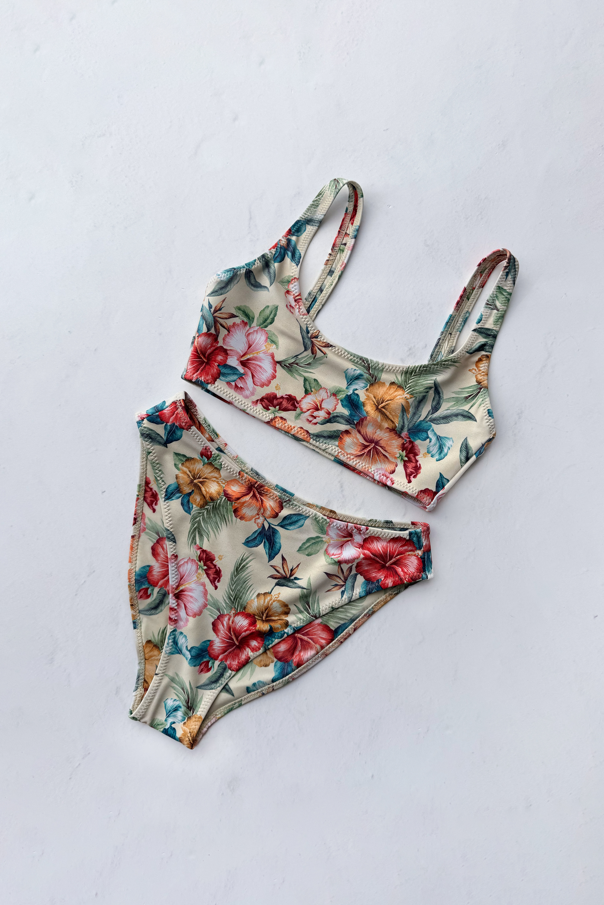 Marilyn Bottom - Lei