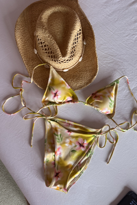 Dorothy Bottom - Plumeria Glossy