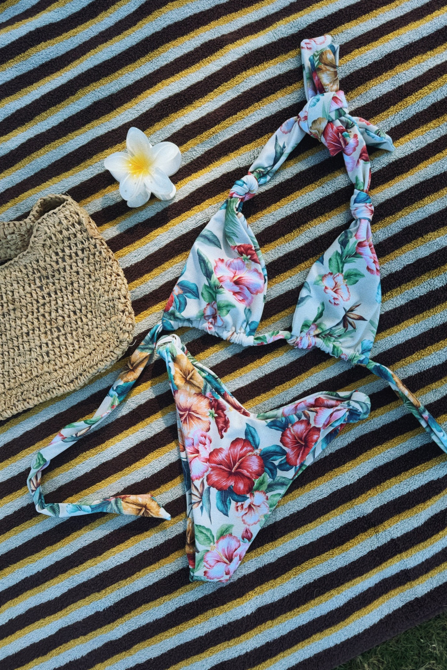 Suzanne Bottom - Lei