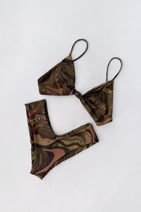 Mandi Bottom - Escondido