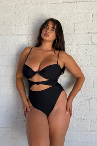 Lisa One Piece - Black