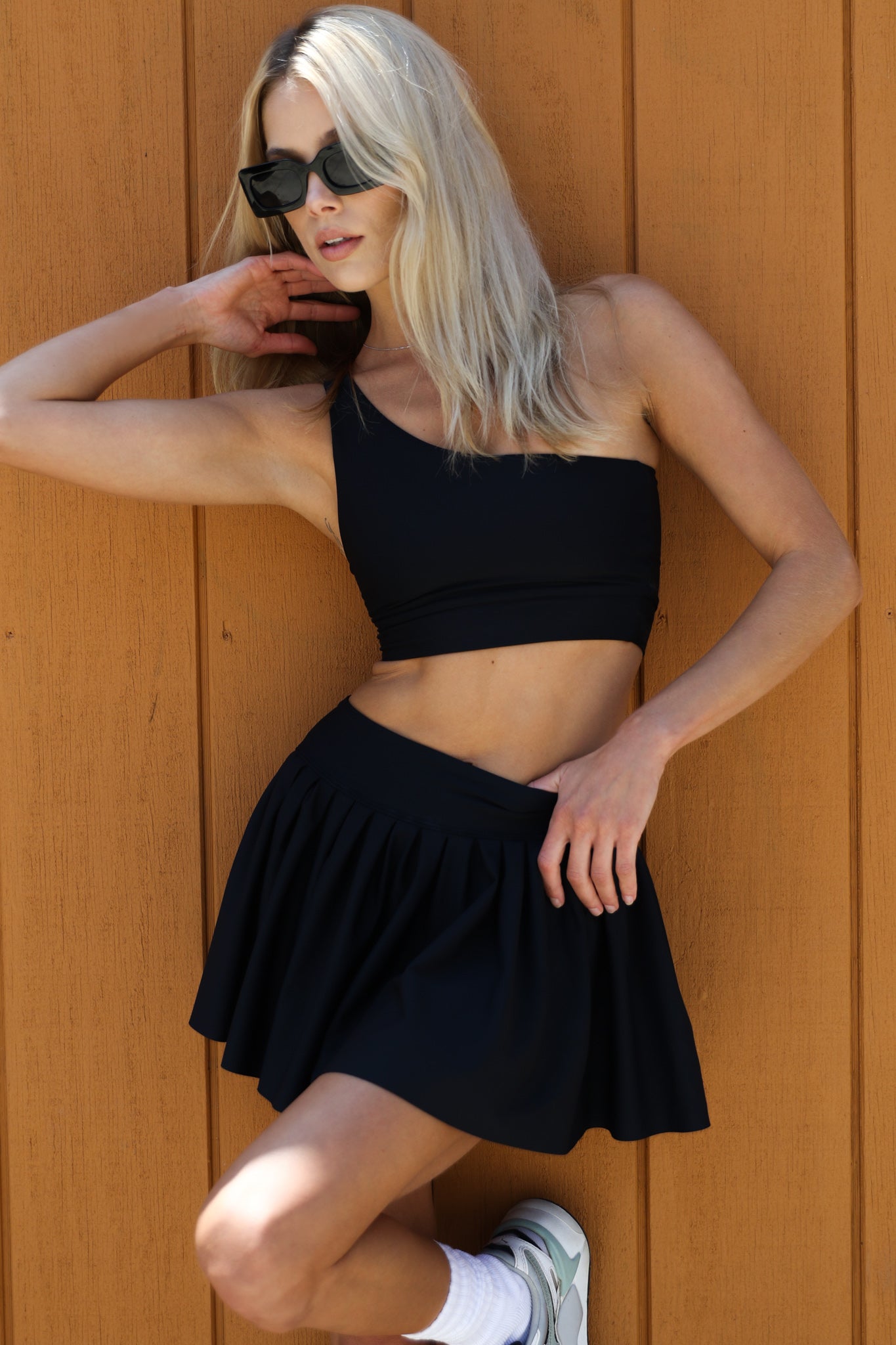 Ansley Sports Bra in Black – SKATIE