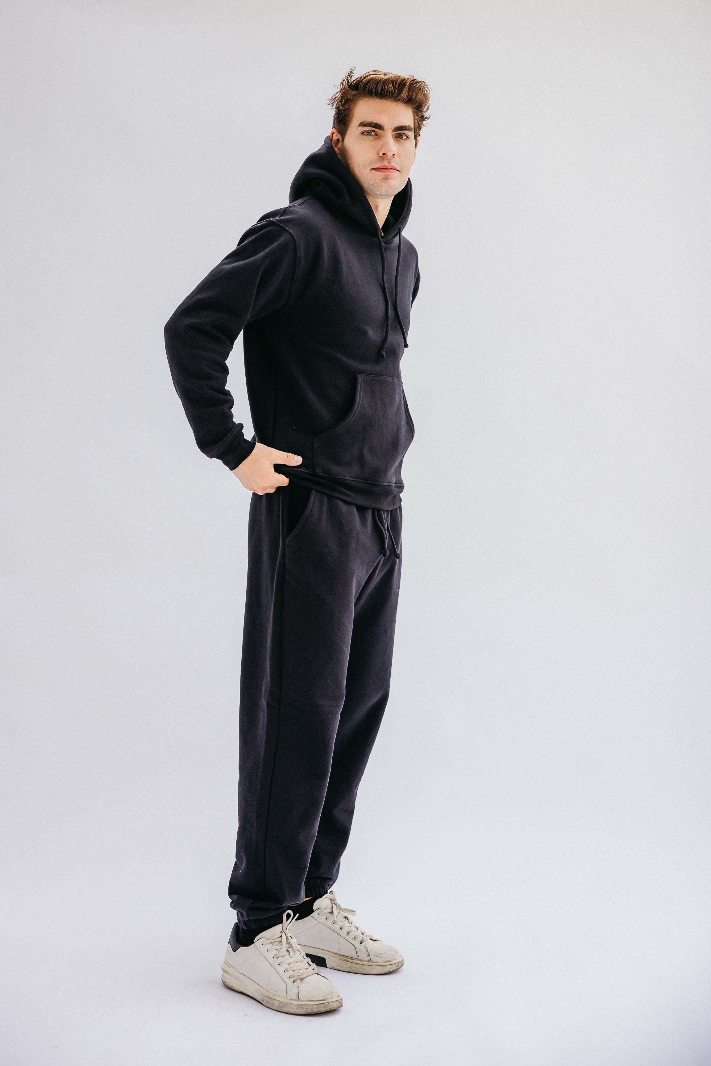 Ultralux Matt Sweatpants in Black – Skatie