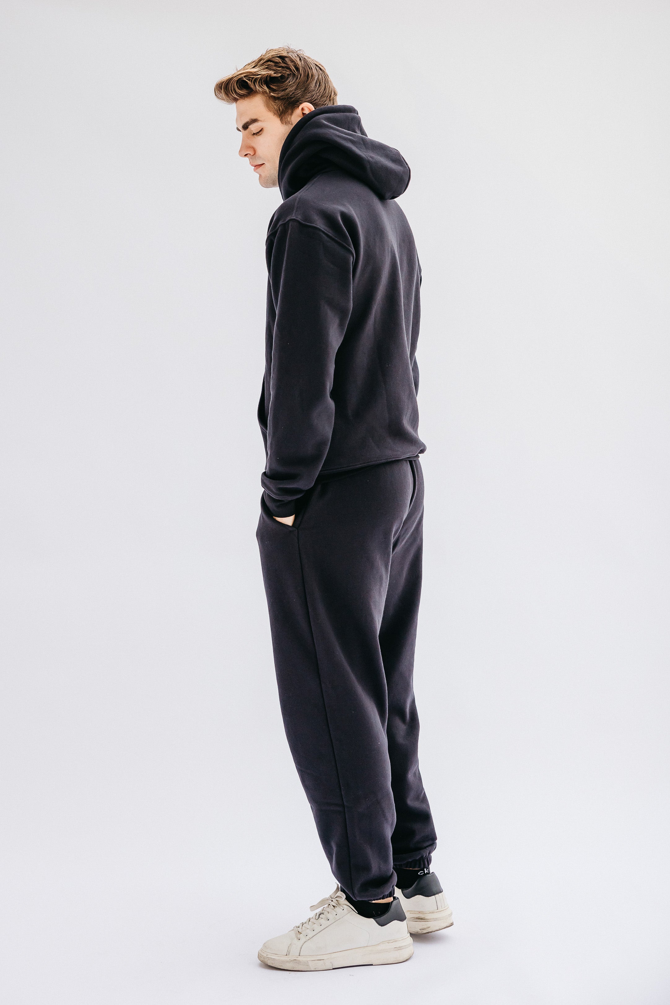 Ultralux Matt Sweatpants in Black – Skatie